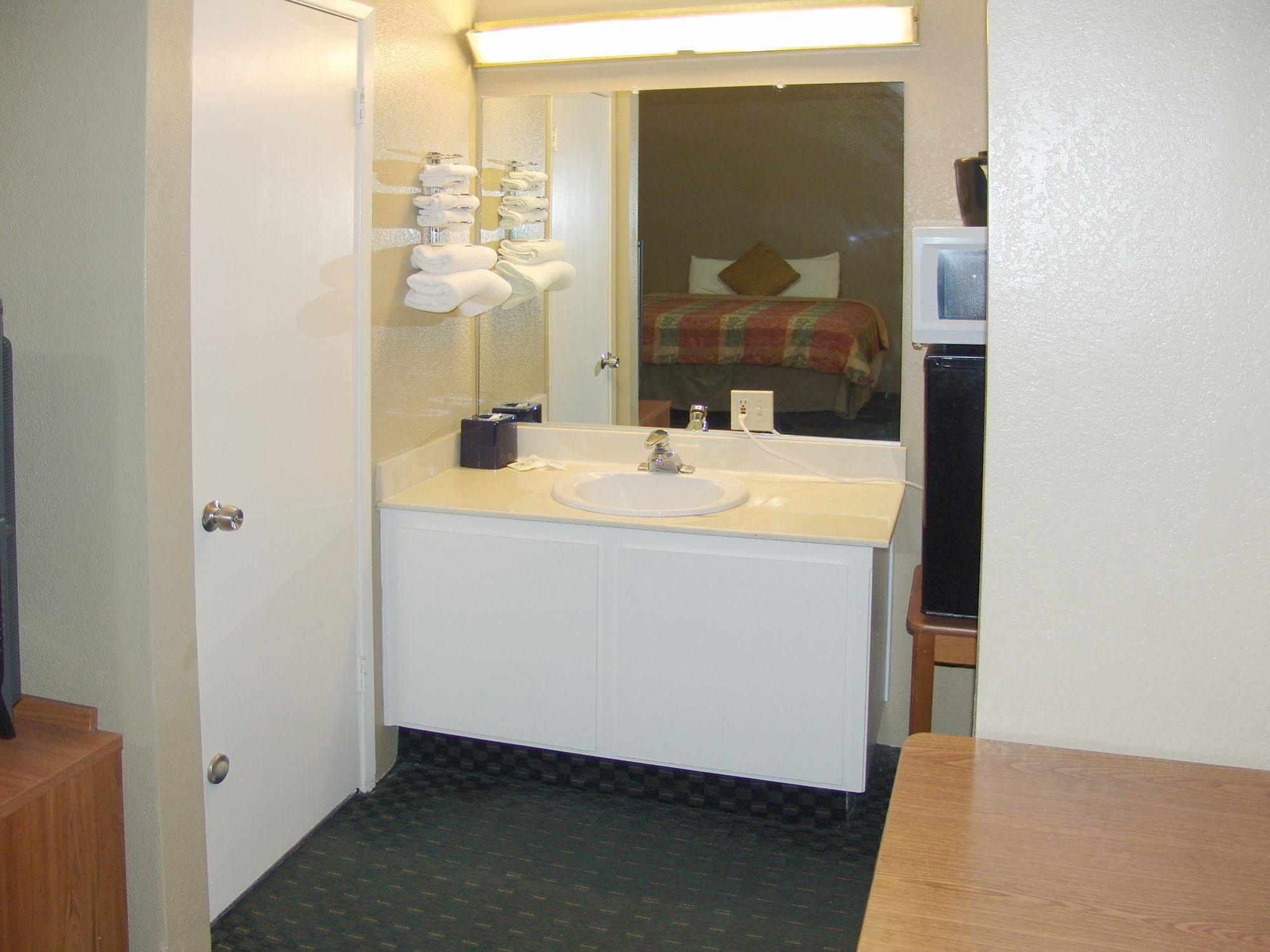 Holland Inn And Suites Taft Ngoại thất bức ảnh
